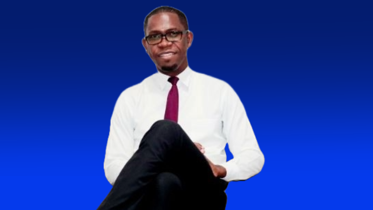 Jean-Arsène Houla-Houla is Revolutionizing Gabon’s Public Transport Using WhatsApp